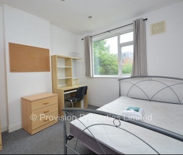 3 Bedroom Houses Hyde Park - Photo 5