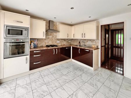 2 bedroom end of terrace house to rent - Photo 5