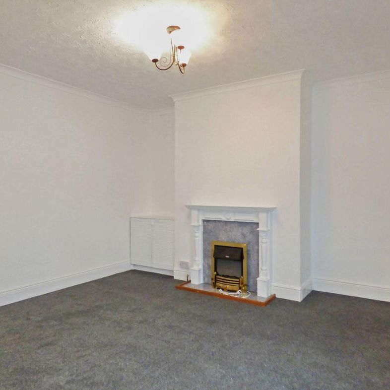 2 bed upper flat to rent in NE22 - Photo 1