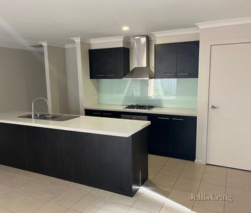 4 Ionian Way, Point Cook - Photo 6