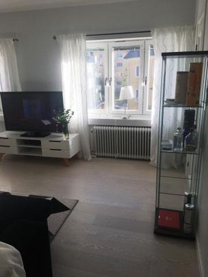 Råsundavägen, 1,5 rok, 43 kvm – ett stenkast från Mall of Scandinavia - Photo 1