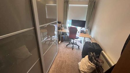 Station Approach, Epsom, KT19 - Photo 3