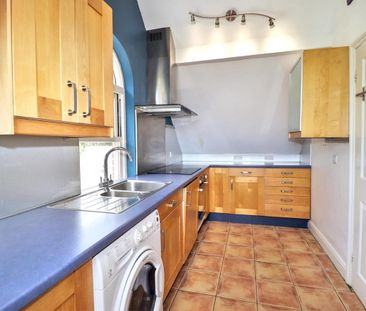 Westcar Lane, Hersham Village - Photo 2