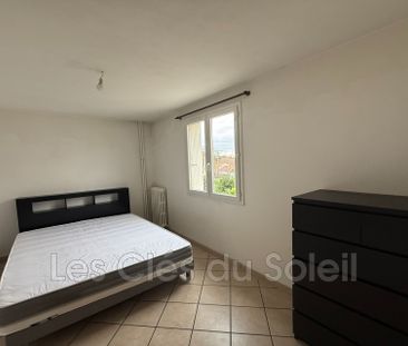 Location Appartement 3 pièces 58m² TOULON 83100 - Photo 4