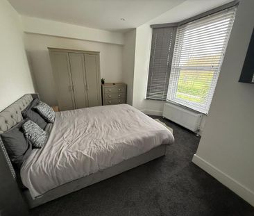 7 bedroom terraced house to rent - Photo 2