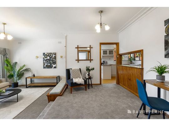 Charming Home in Prime Location - Photo 1