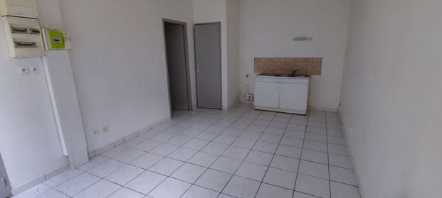 Location Appartement 3 pièces 39m² LA FERTE MACE 61600 - Photo 1