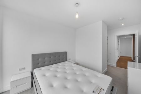 2 Bed Flat, Hewson Way, SE17 - Photo 3