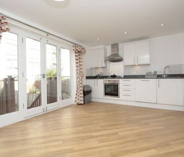 Room in a Shared Flat, Canary Wharf Area, E1 - Photo 5