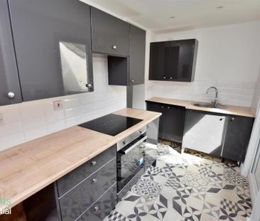 16 Greenville Street, Belfast, BT5 5AG - Photo 6