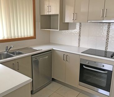 Lovely Home, Quiet Location - Photo 3