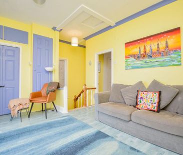 2 bedroom semi-detached house to rent - Photo 4