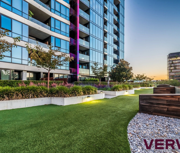 LUXURY APARTMENT IN THE HEART OF CANBERRA CITY - Photo 2