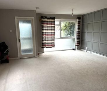3 bedroom detached house to rent - Photo 2