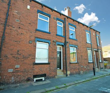 4 bedroom terraced house to rent - Photo 2