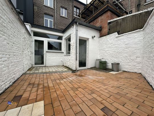 Ruime stadswoning met 3 slpks en koer - Foto 1