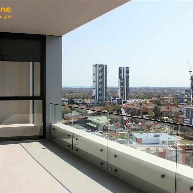 LUXURIOUS 2 BEDROOM APARTMENT + STUDY WITH AMAZING VIEWS - Photo 1
