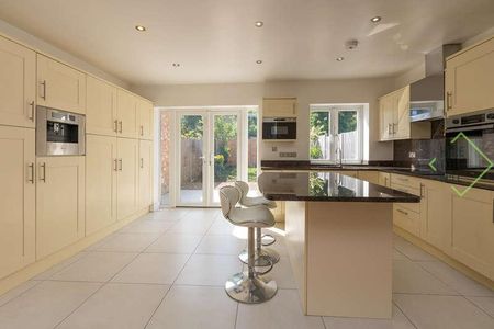 Warwick Road, Bounds Green, N11 - Photo 3