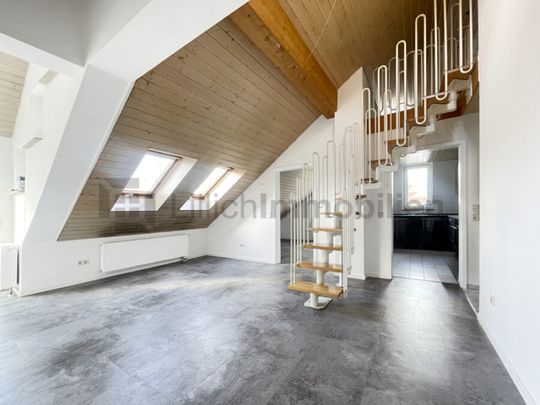 Für sportliche! Schicke 3-Zimmer-Wohnung mit neuer EBK. TG-Stellplatz & sonnige Loggia. - Photo 1