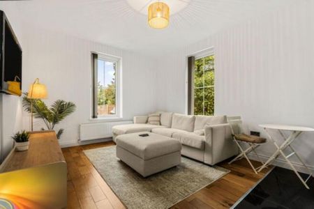 2 Bedroom Apartment To Let - Photo 3