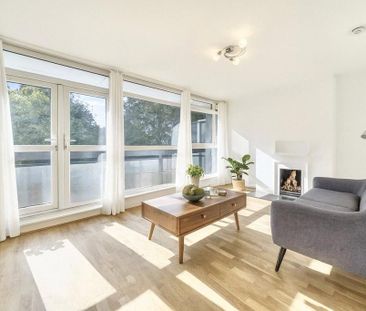 2 bedroom flat to rent - Photo 3