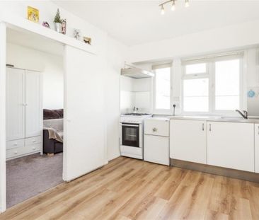Sinclair Gardens, Brook Green, W14, London - Photo 4