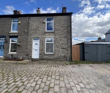 2 bedroom terraced house to rent - Photo 5