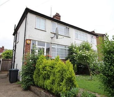 Riverdene, Edgware, Middlesex, HA8 - Photo 1