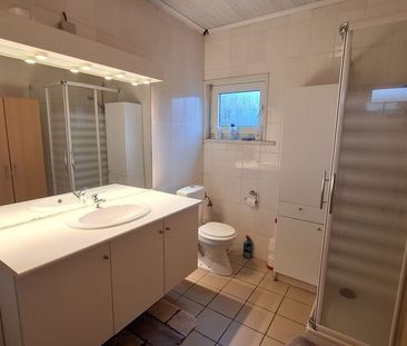 Alleenstaande woning met 3 kamers, ruime garage en veranda te Woesten. - Foto 5