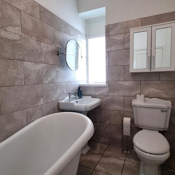 4 bedroom semi-detached house to rent - Photo 1