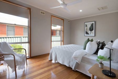 Quiet home with large shed in California Gully - Photo 2