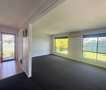 For Lease - Light-Filled 2-Bedroom Home in Sought-After Belmont South - Photo 4
