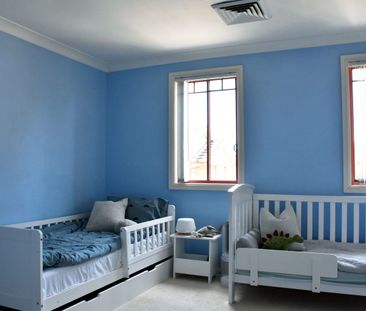 Spacious 3-Bedroom Townhouse in a Prime Location - ACCESS VIA 18-20... - Photo 6