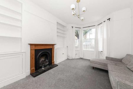 Buckmaster Road, Clapham Junction, SW11 - Photo 2