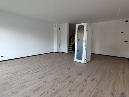 Przestronny dom, idealny dla dużej rodziny! - Photo 4