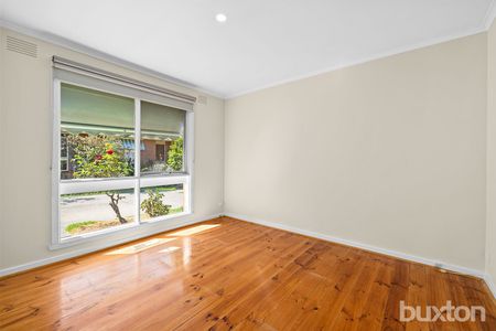 Stylish & Sun-Filled 2-Bedroom Unit in Prime Location - Photo 2