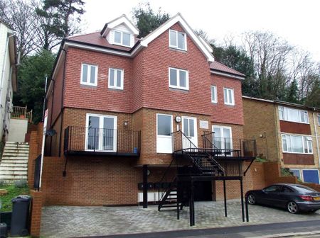 2 bedroom apartment to rent - Photo 5