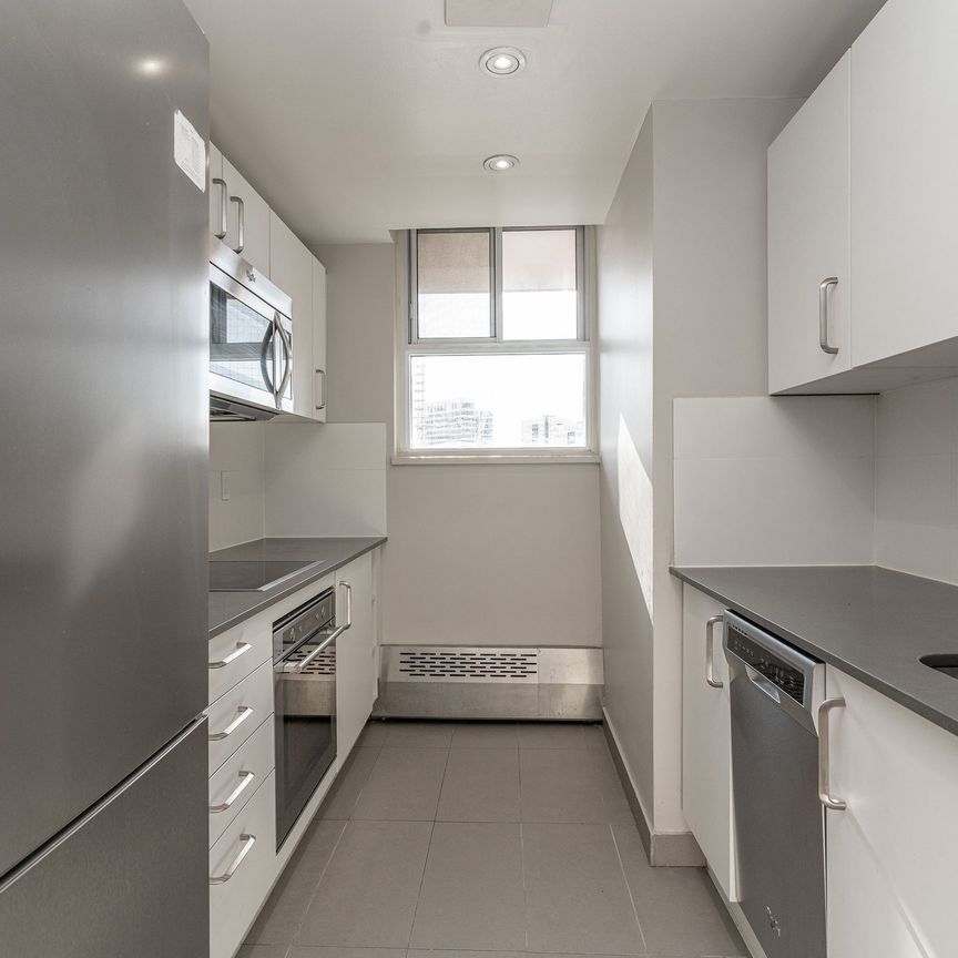 230 Oak Street - Photo 1