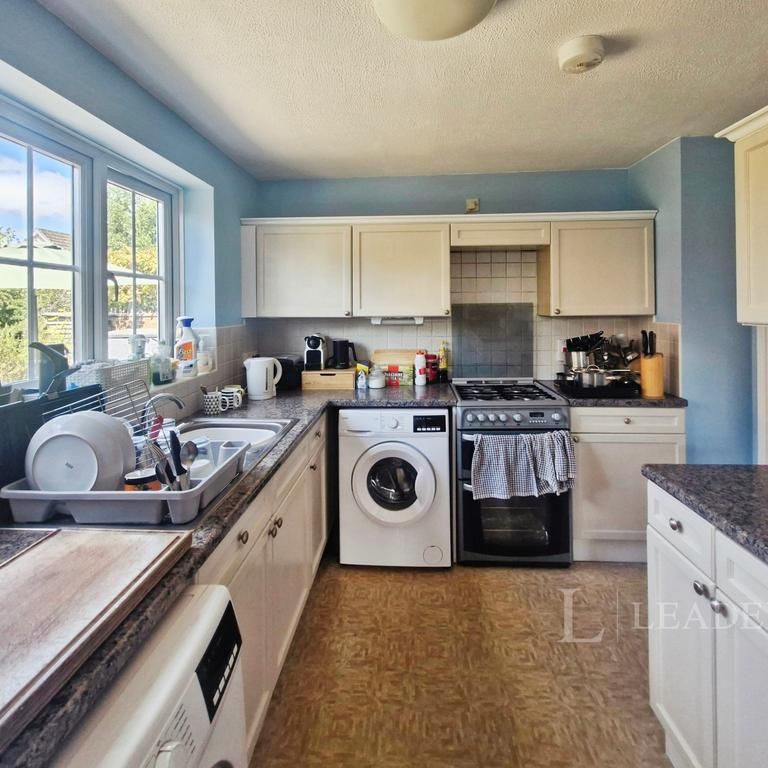 1 bedroom in a house share to rent - Photo 1