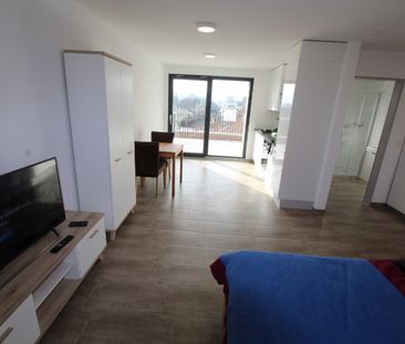 Möbelierte Luxus Attika-Apartment mit zwei grossen Terrassen in Obe... - Photo 2