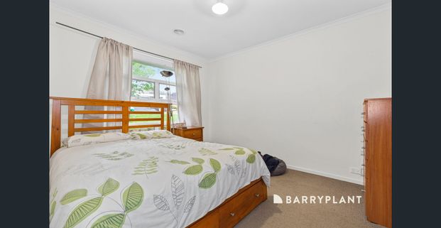 The Low Maintenance Gem! - Photo 1