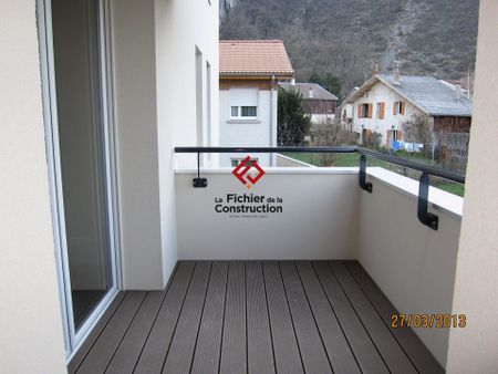 Location Appartement 2 pièces 43m² FONTAINE 38600 - Photo 4