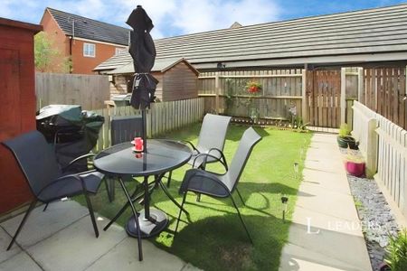 3 bedroom terraced house to rent - Photo 5