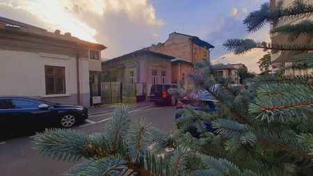 Casa 3 Camere Fără Mobilier in Centrul Bucurestiului - ... - Fotografie 5