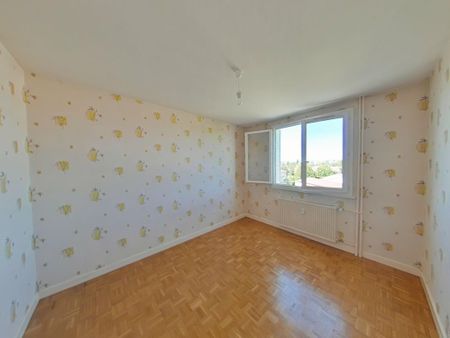 Location Appartement 3 pièces 61m² ROMANS SUR ISERE 26100 - Photo 3