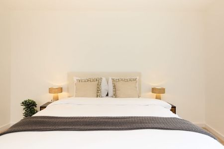 3 bedroom flat to rent - Photo 4