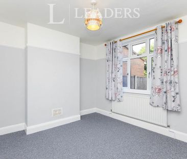 3 bedroom semi-detached house to rent - Photo 6