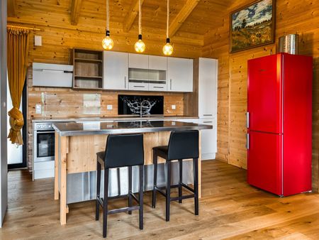 WALDVIERTLERTRAUM – Holzmassivhaus mit Carport und Garten in Loiwein - Photo 2