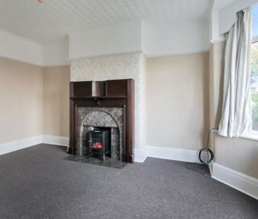 4 bedroom semi-detached house to rent - Photo 5