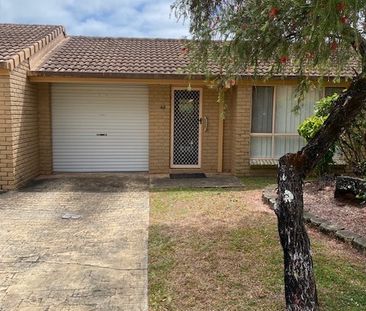 Three Bedroom Home in Coombabah: $680 - Photo 4